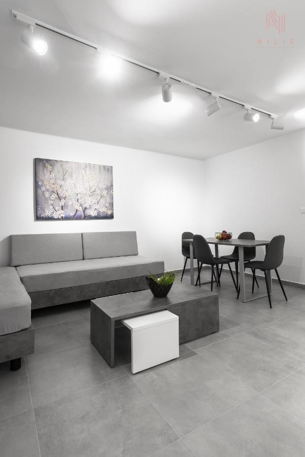 Consul, Nilie Hospitality Mgmt Apartment Солун Екстериор снимка