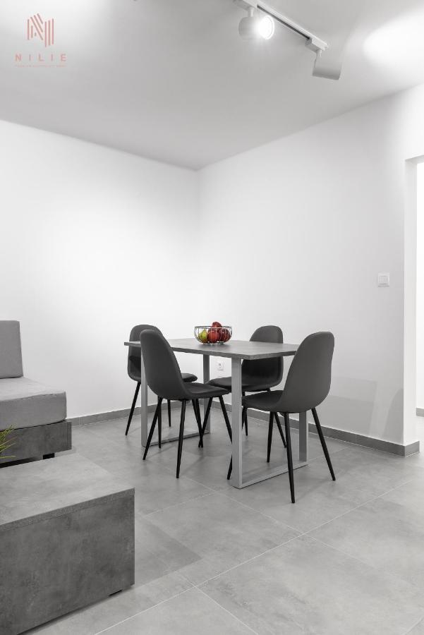 Consul, Nilie Hospitality Mgmt Apartment Солун Екстериор снимка
